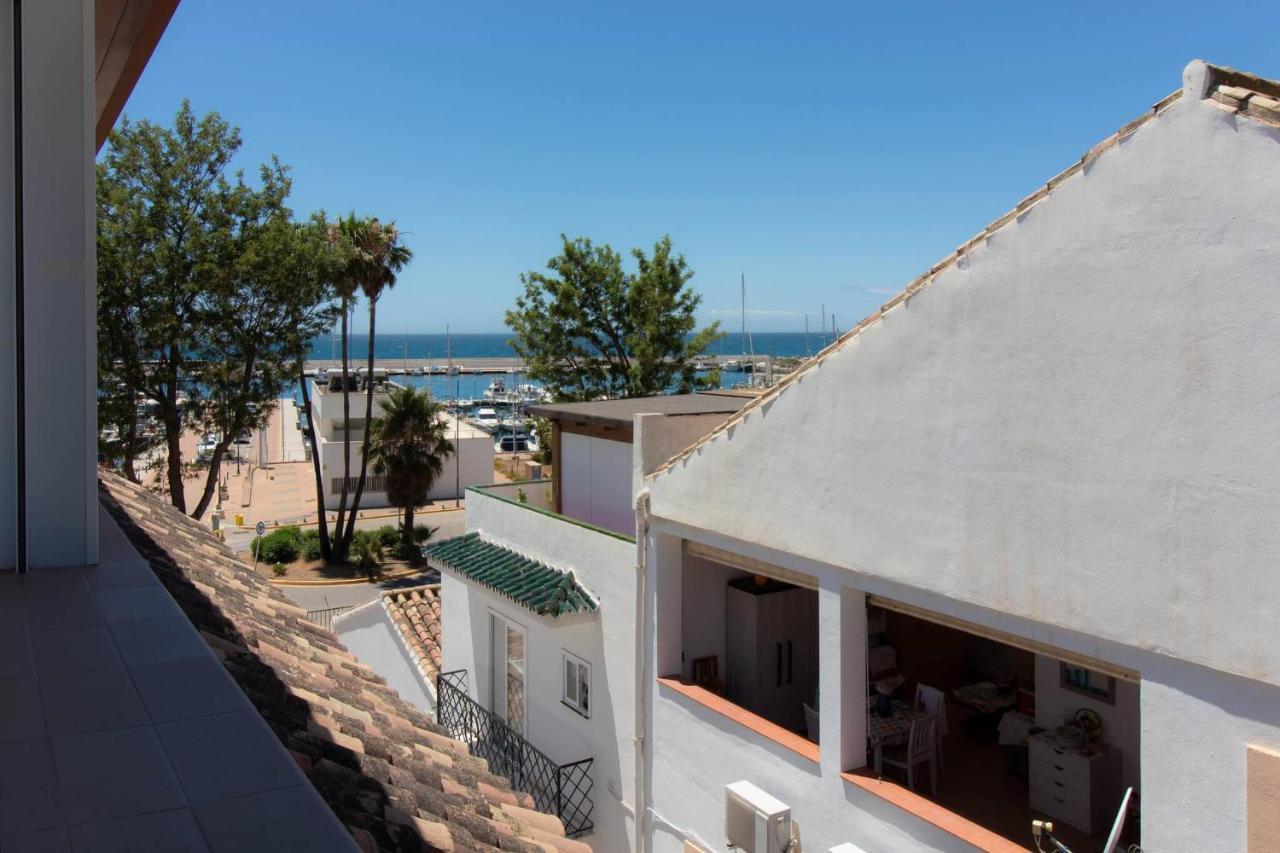 Room In Guest Room - Private Room In The Fishing Port Of Marbella Exterior foto