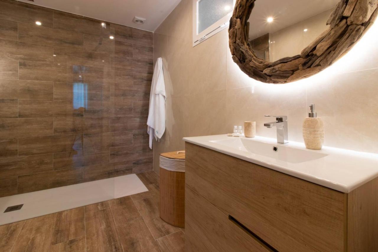 Room In Guest Room - Private Room In The Fishing Port Of Marbella Exterior foto