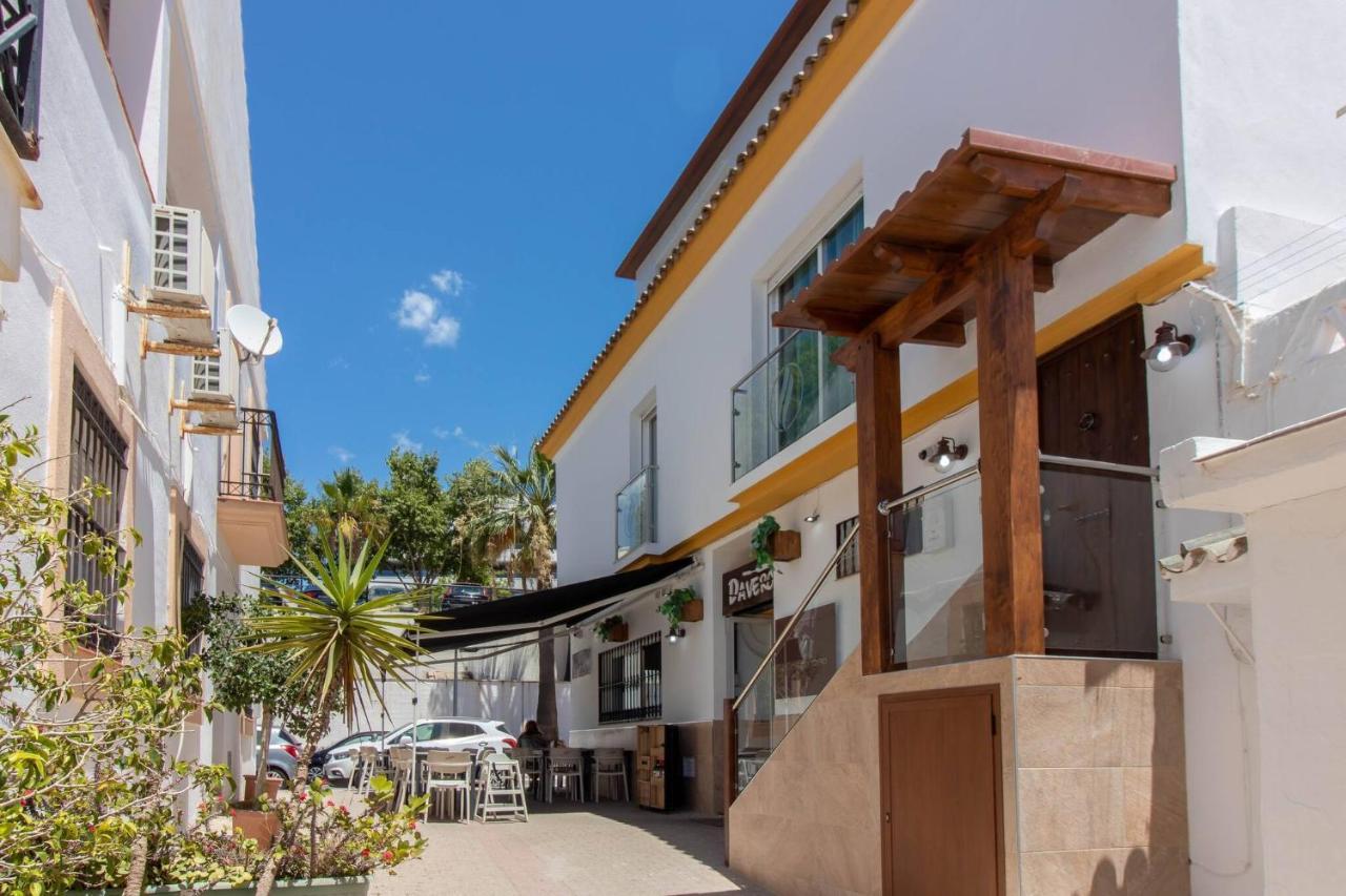 Room In Guest Room - Private Room In The Fishing Port Of Marbella Exterior foto